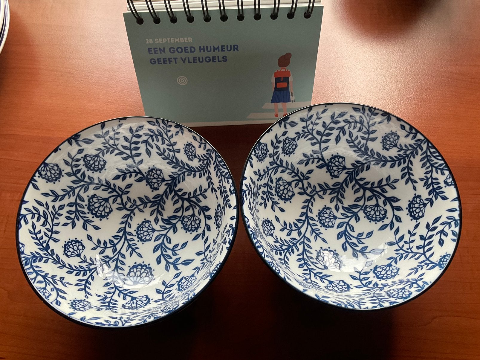 2 GUSTA TABLE TALES schaaltjes / blauw-wit, Huis en Inrichting, Ophalen of Verzenden, Overige stijlen, Porselein, Schaal of Schalen
