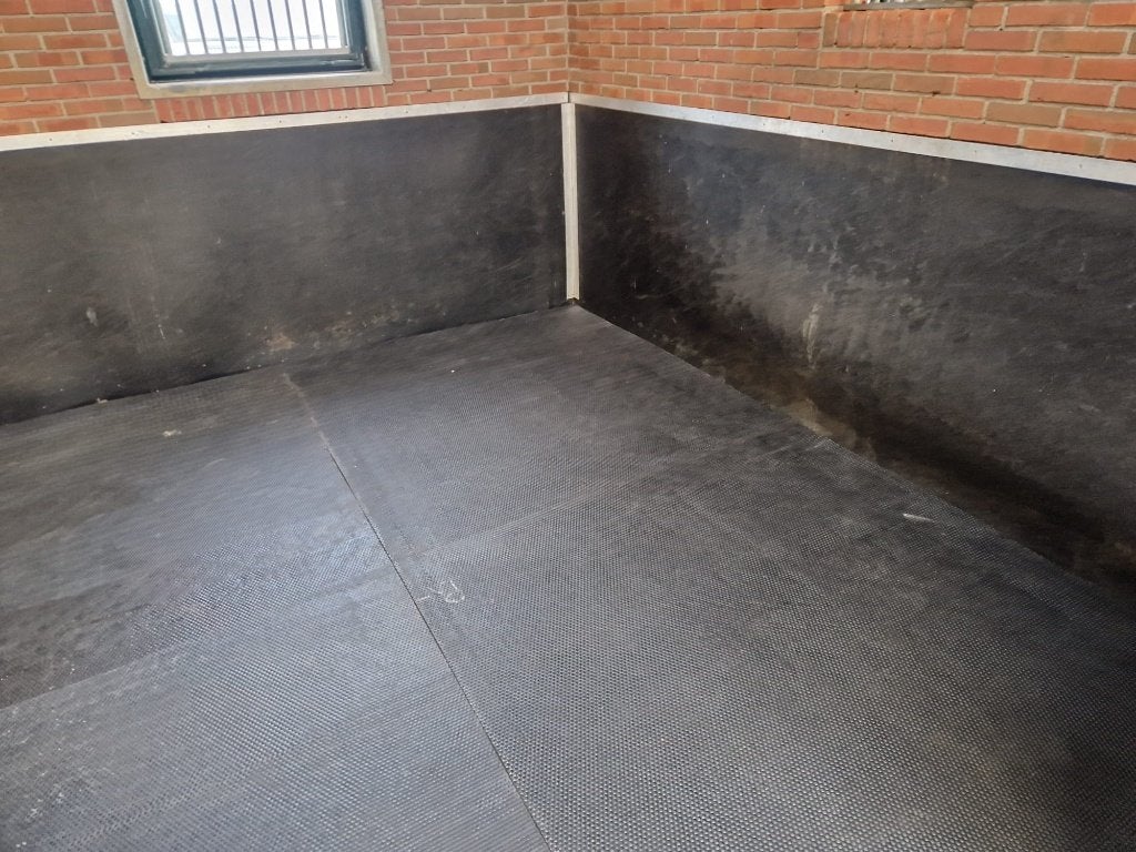 stalrubber stalmat paardenstal koeienstal rubbervloer, Dieren en Toebehoren, Stalling, 4 paarden of pony's of meer
