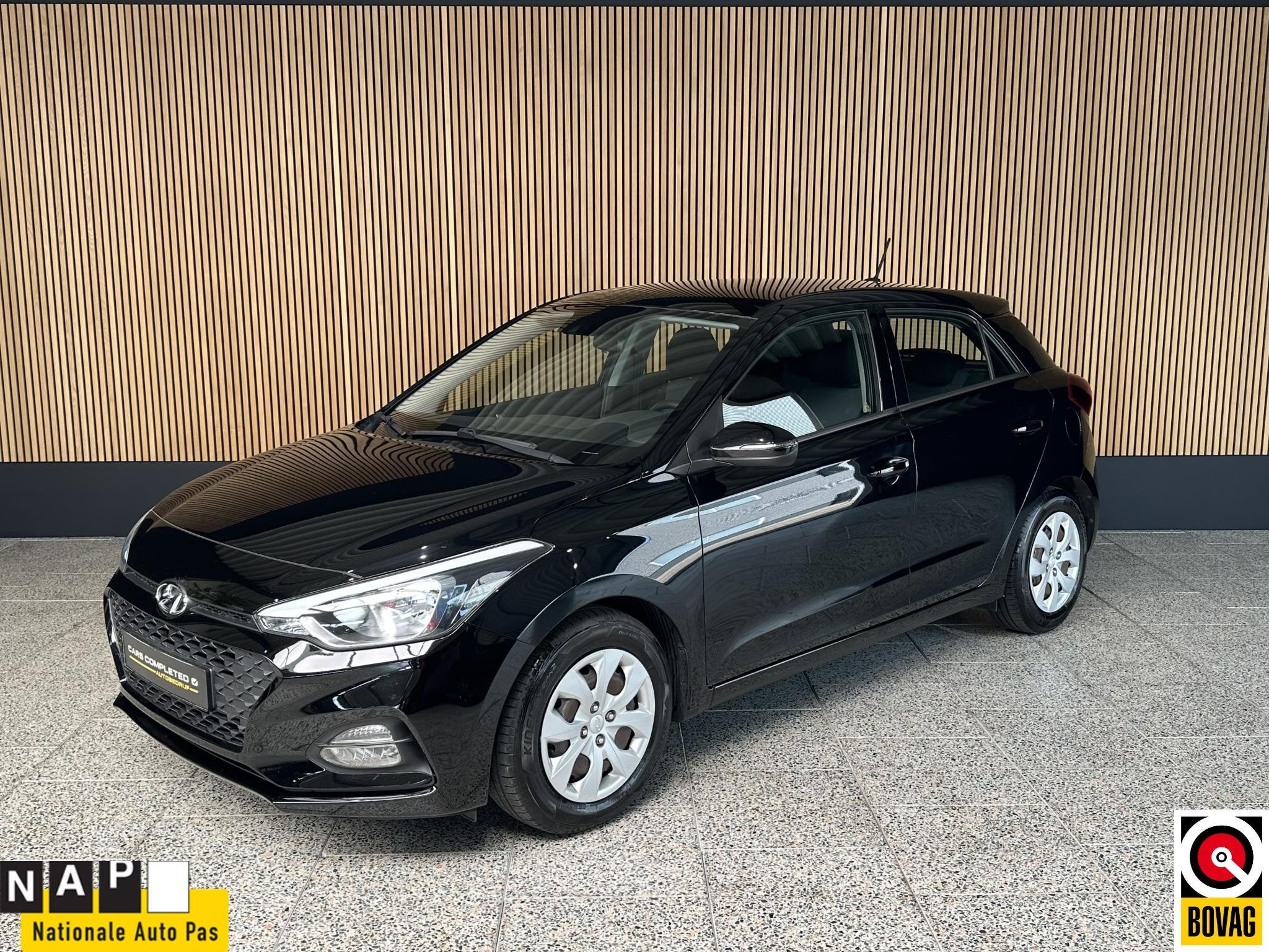 Hyundai i20 1.0 T-GDI i-Motion NL auto | Trekaak | Carplay |, Auto's, Voorwielaandrijving, Gebruikt, Euro 6, Zwart