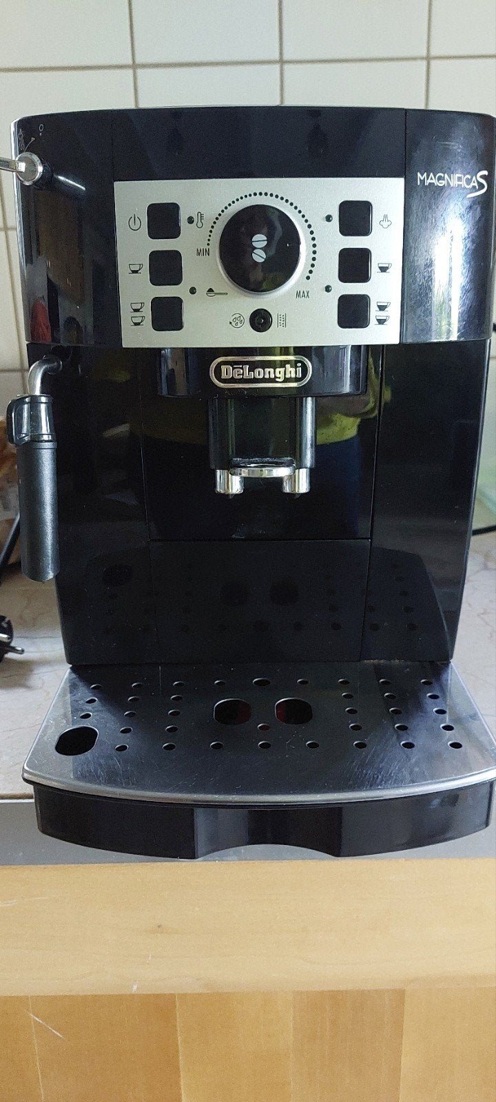 De'Longhi Magnifica S volautomatische espressomachine, Ophalen, Gebruikt, Espresso apparaat, Koffiebonen