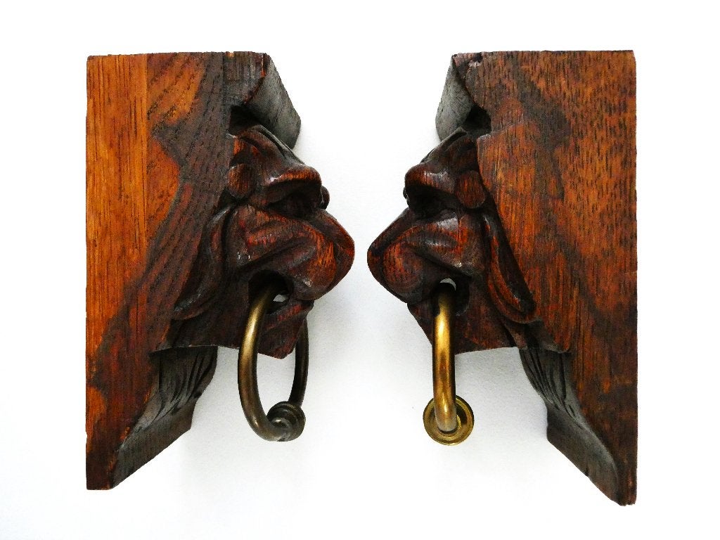 Hout uitgestoken Mechels eiken leeuwenkop ornamenten console, Houtsnijwerk, Minder dan 20 cm, Ophalen of Verzenden, Handgemaakt
