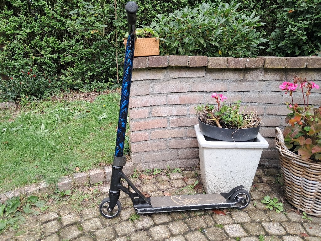 Professionele Stuntstep, Fietsen en Brommers, Ophalen of Verzenden, Gebruikt, Gewone step