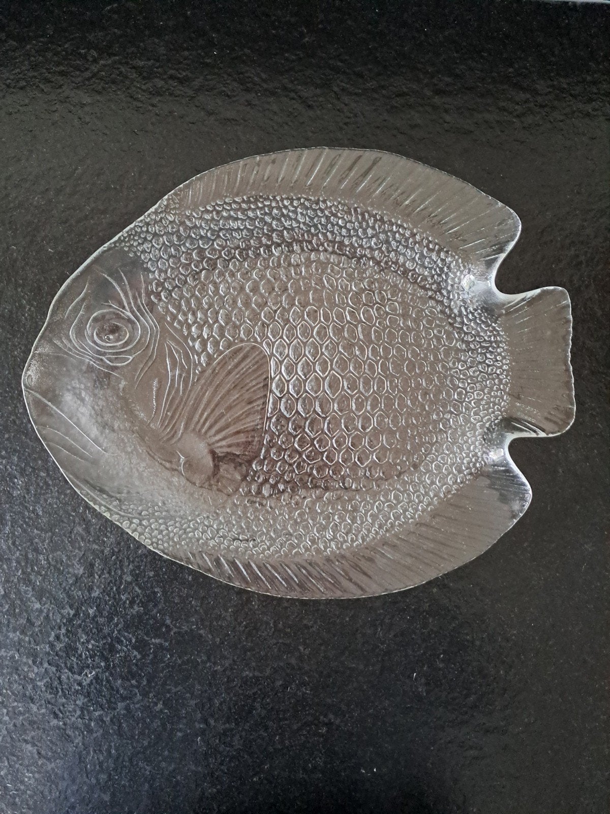 Grote vintage glazen vis schaal, Arcoroc France, Gebruikt, Vintage, Ophalen of Verzenden, Glas