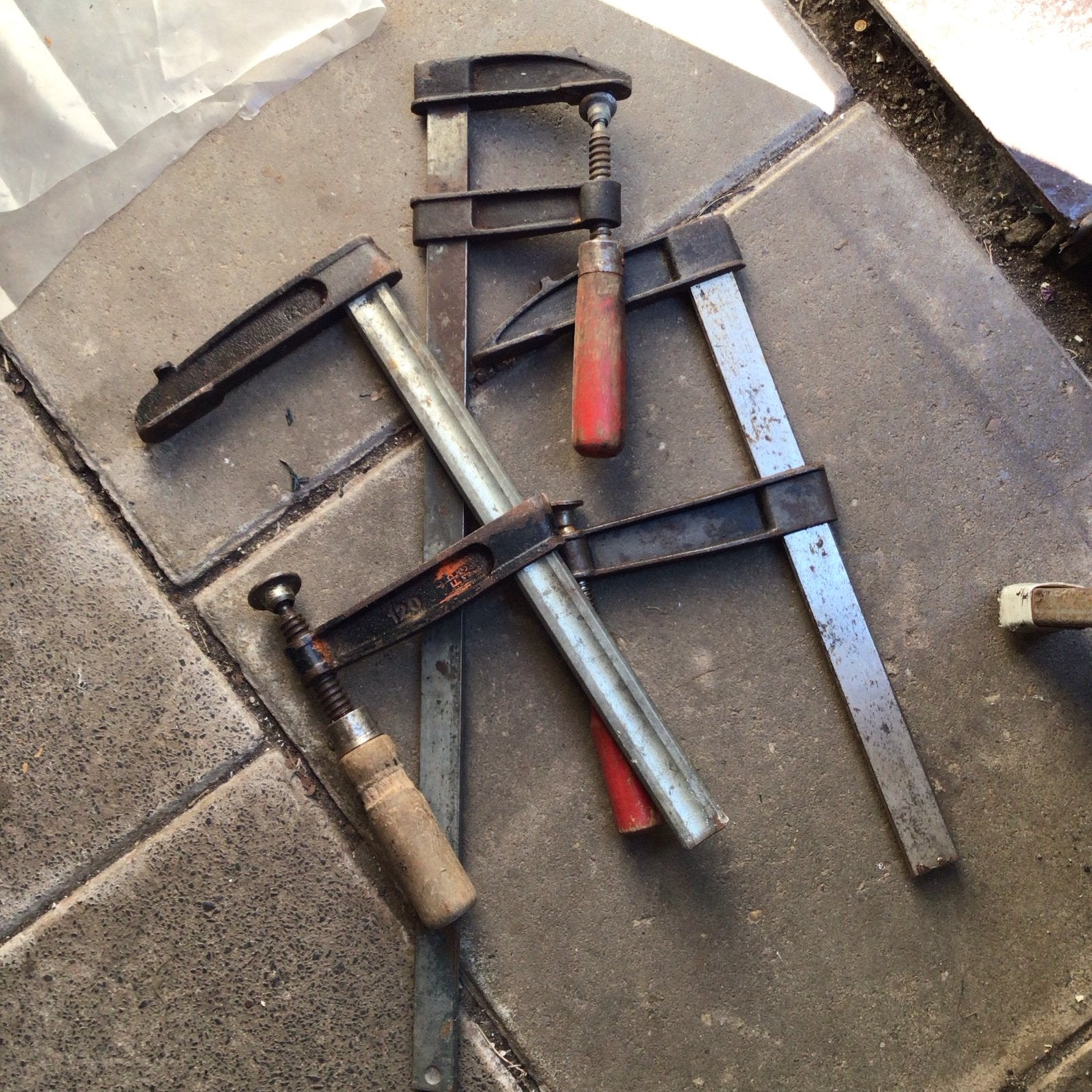 Set van 3 Gebruikte Lijmklemmen - Diverse Maten ophalen, Ophalen of Verzenden, Gebruikt, Klem
