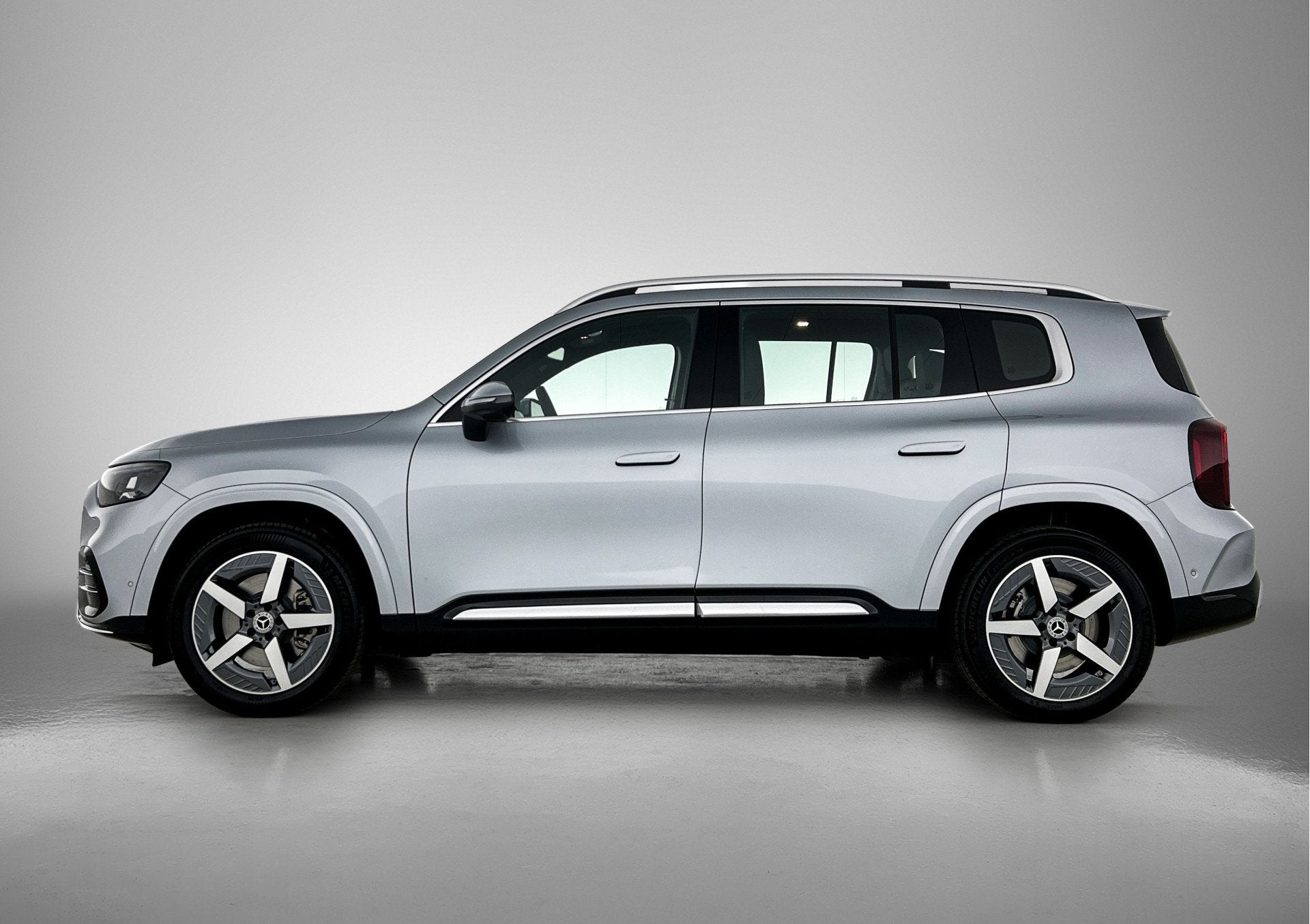 Mercedes-Benz GLB 250+ Business Solution AMG 85.5 kWh | Prem, Auto's, Automaat, Achterwielaandrijving, Zwart, 90 kWh