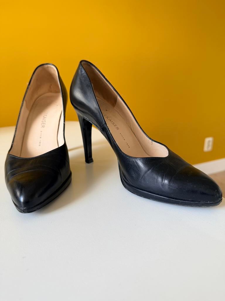 Peter Kaiser zwarte pumps met plateau maat 39 / 5,5, Ophalen of Verzenden, Gedragen, Zwart, Pumps