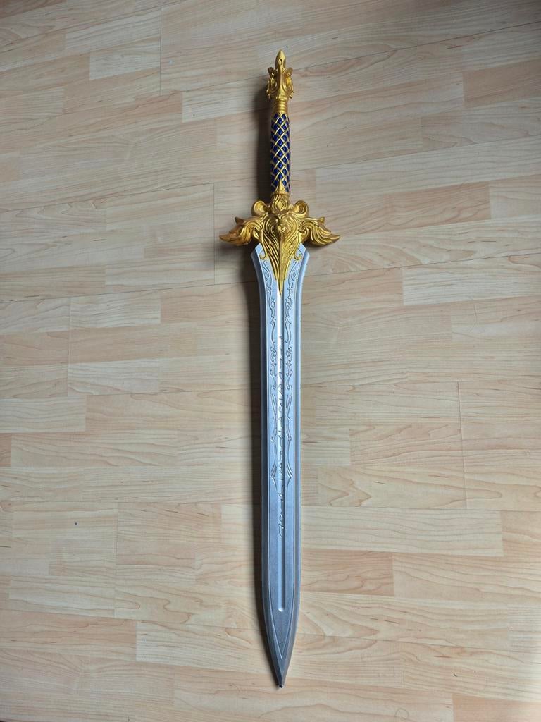 Warcraft Movie Foam Zwaard Replica, Ophalen of Verzenden, Nieuw, Toneelattributen of Onderdelen