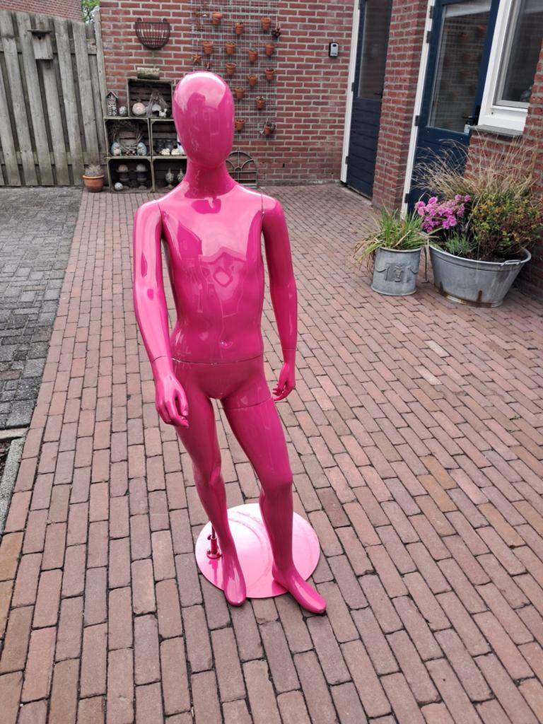 Kinderpaspop roze 140 cm hoog, Ophalen