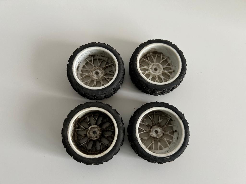 Kyosho 1/10 banden rc auto, Ophalen of Verzenden, Gebruikt