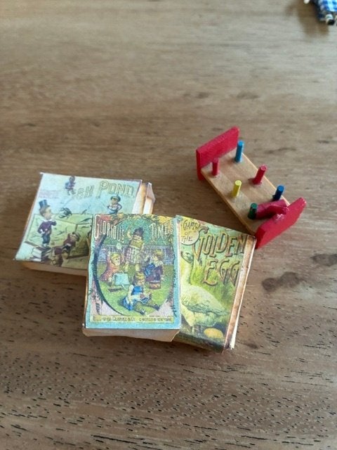 Poppenhuis gezelschapsspellen, Ophalen of Verzenden, Zo goed als nieuw, Poppenhuis