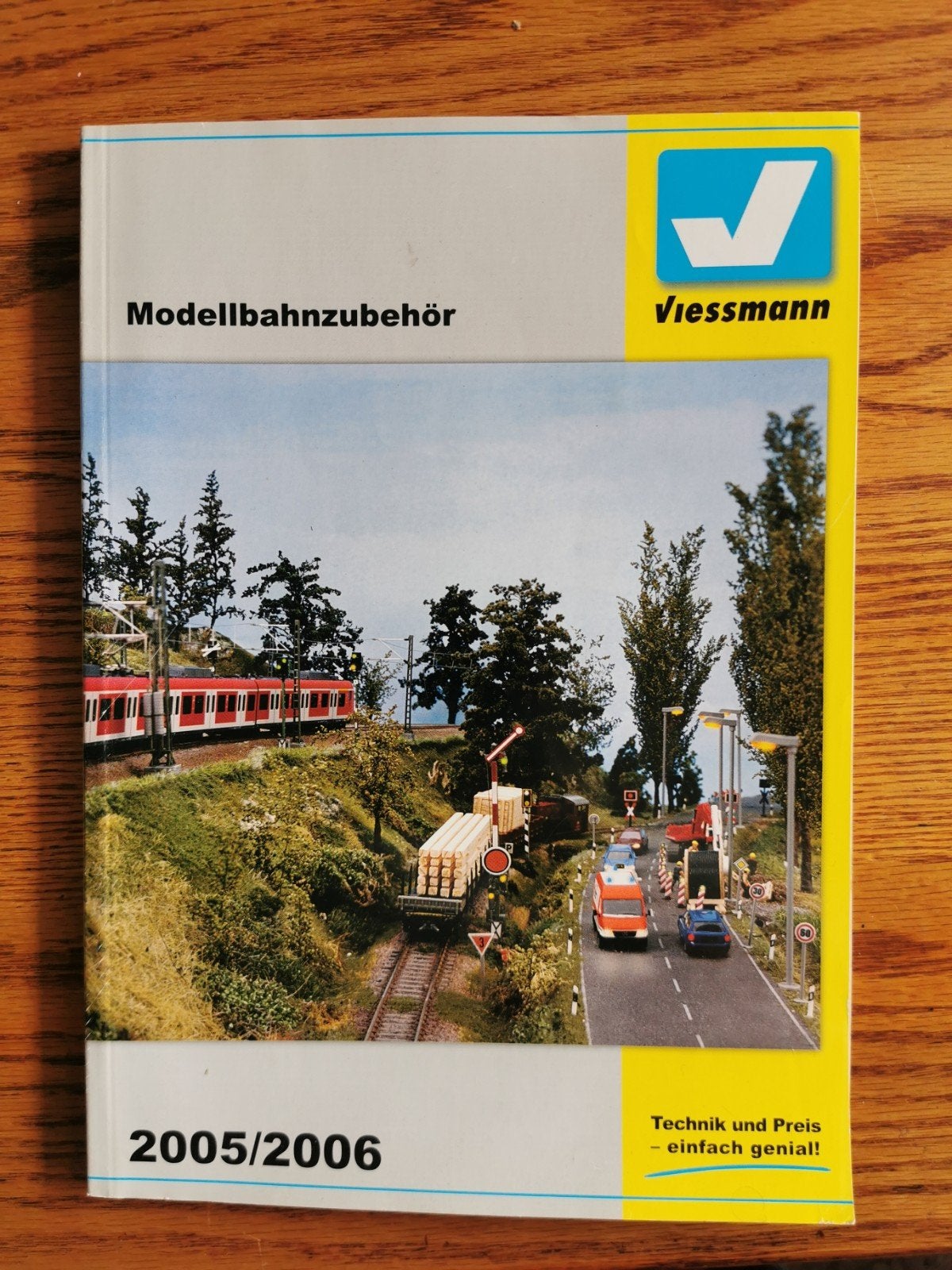 Viessmann Modellbahnzubehör Catalogus 2005/2006, Overige merken, Gelijkstroom of Wisselstroom, Analoog, Zo goed als nieuw