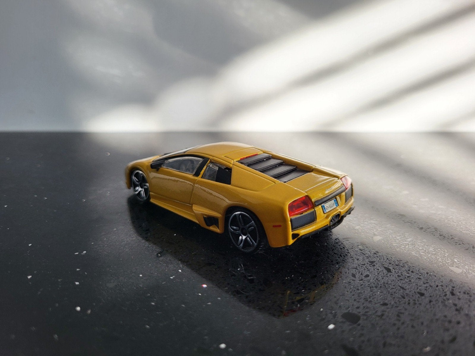 Lamborghini Murcielago LP640 geel 1/43 Bburago, Ophalen of Verzenden, Zo goed als nieuw, Auto, Overige merken