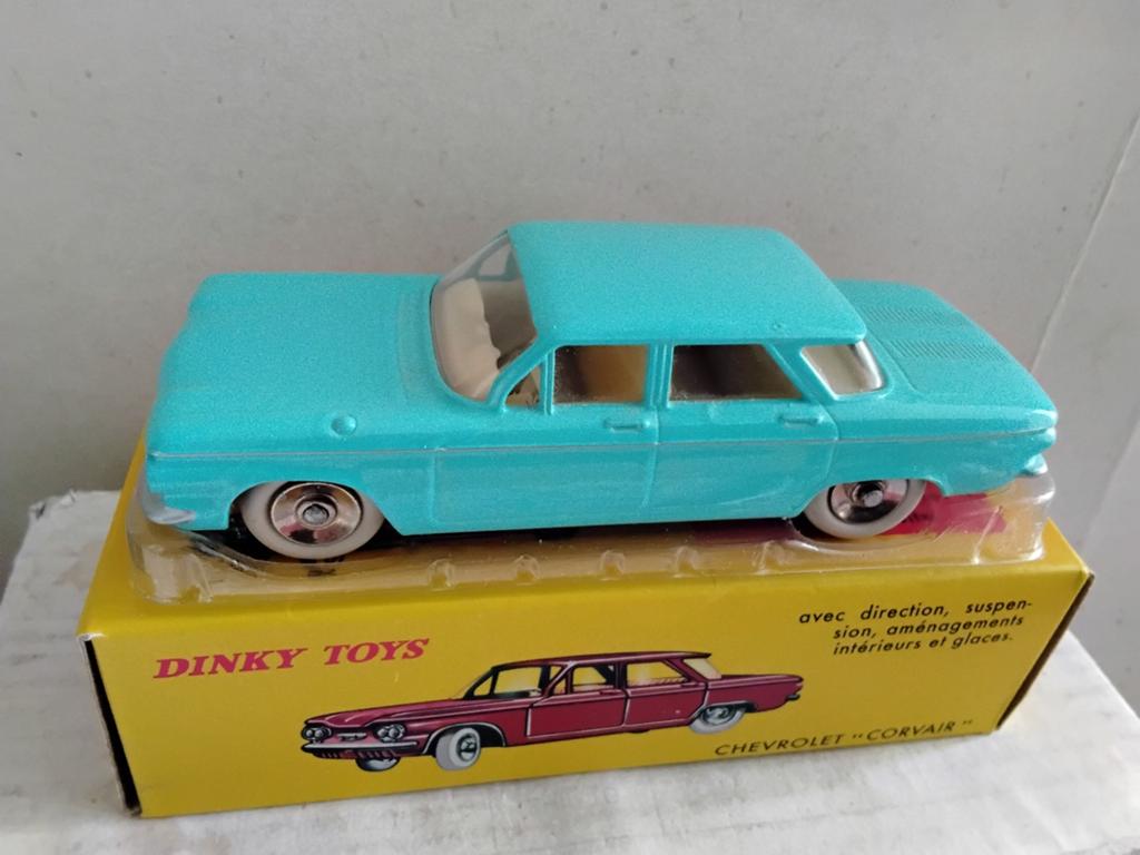 DINKY TOYS  ATLAS   CHEVROLET   "CORVAIR  NO  552, Hobby en Vrije tijd, Modelauto's | 1:43, Ophalen of Verzenden, Zo goed als nieuw