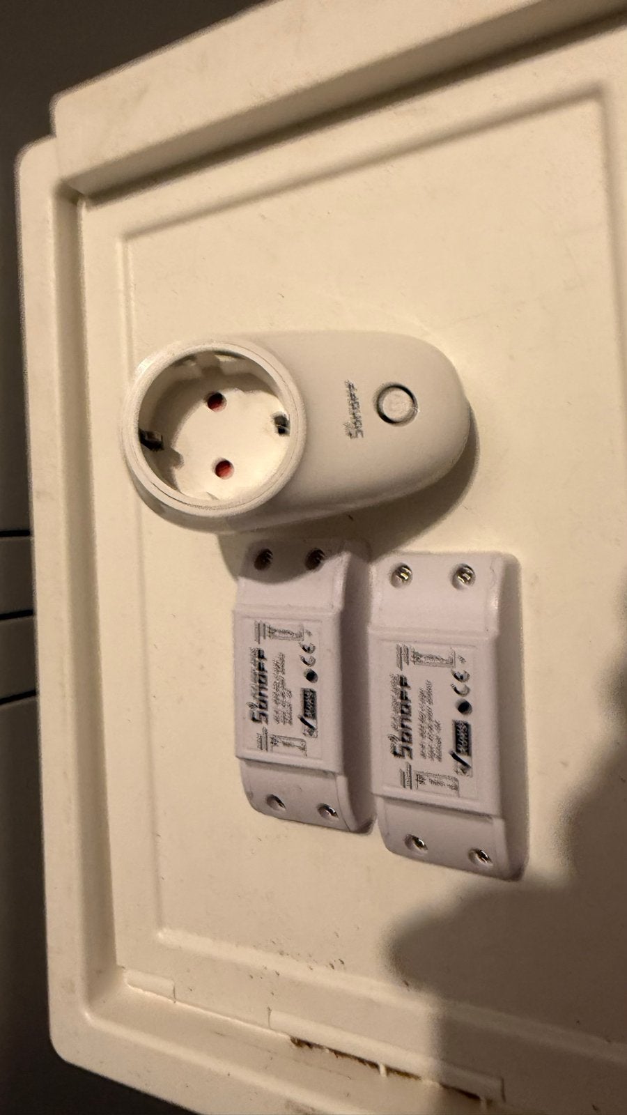 Sonoff Smart Home Set: Stekkerdoos en 2 Schakelaars, Ophalen of Verzenden, Gebruikt, Overige merken, Stekkerdoos