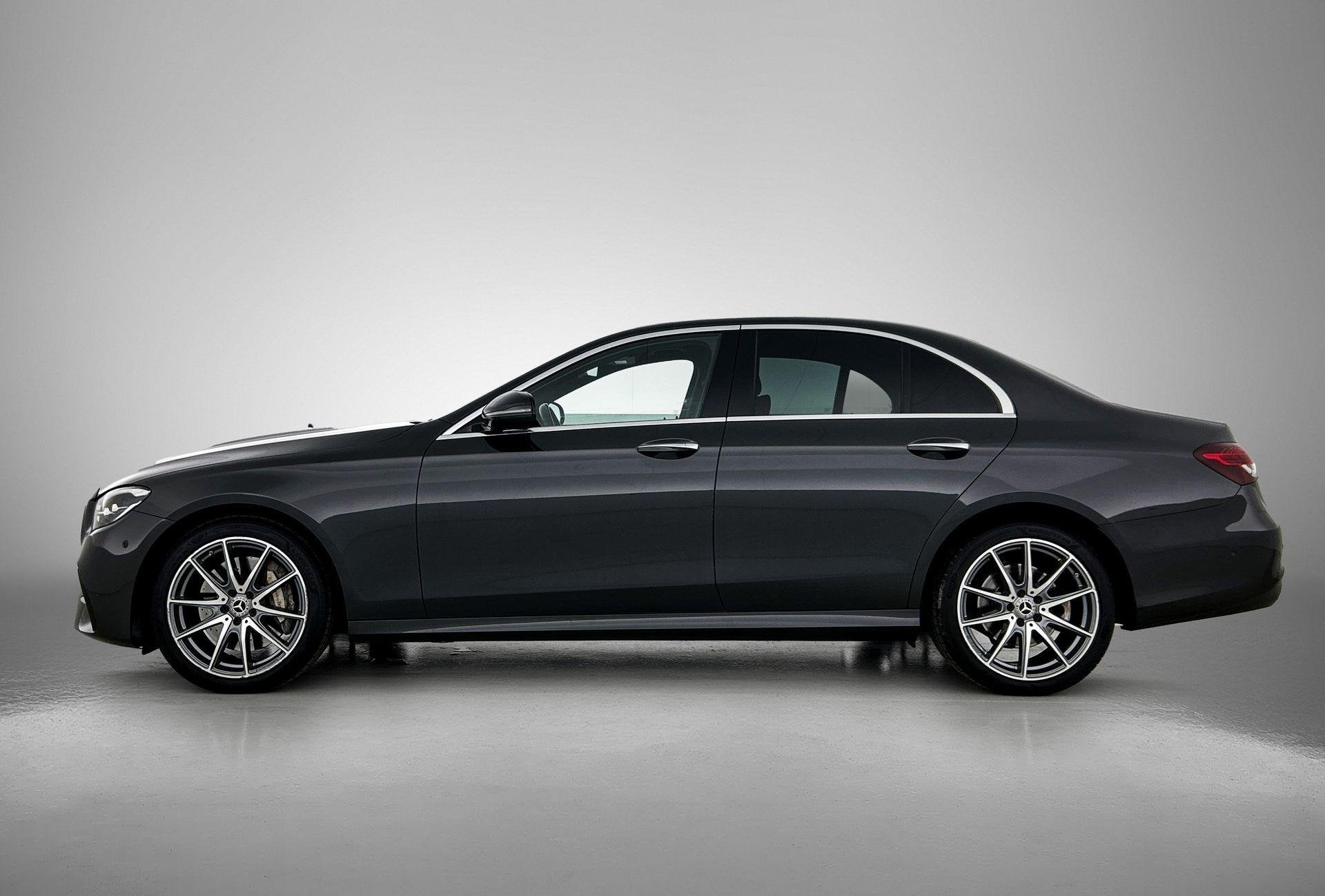 Mercedes-Benz E-klasse 300 e Business Solution AMG | APPLE C, Auto's, Automaat, 12 maanden, Gebruikt, 4 cilinders