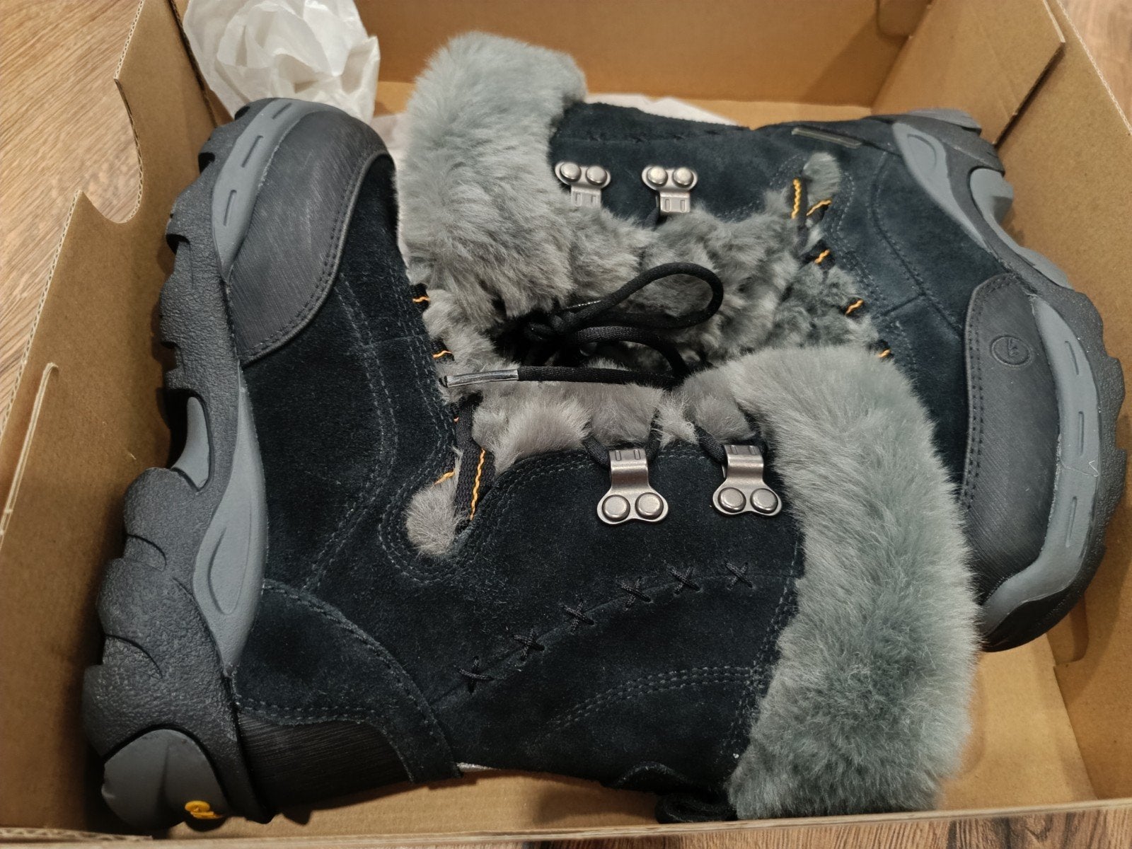 hi tec St Moritz 200 jr winter laarzen maat 33 nieuw, Schoenen, Nieuw, Ophalen of Verzenden, A