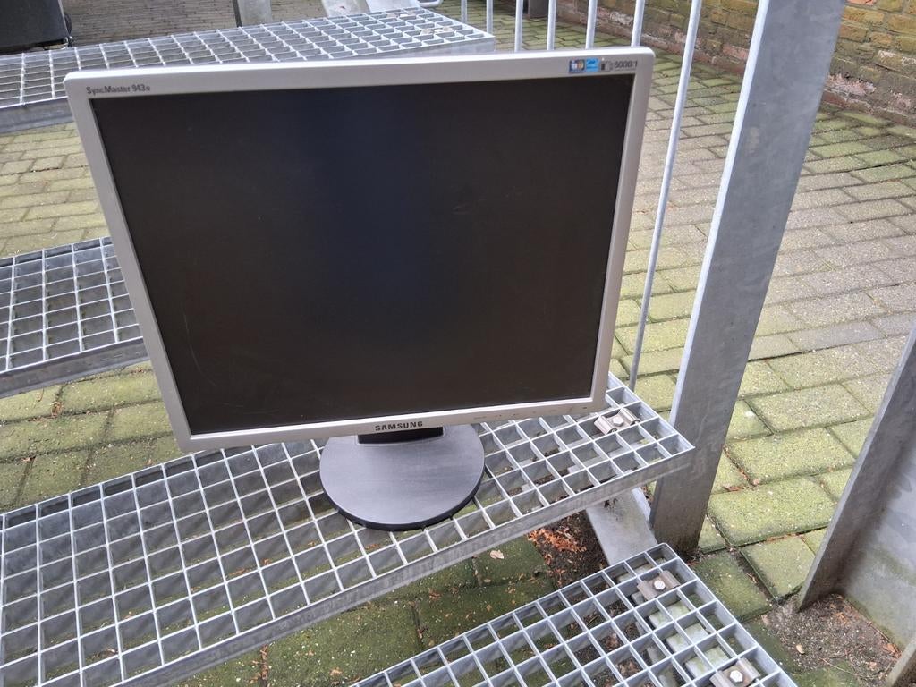 Samsung computer monitor, Ophalen of Verzenden, Samsung, 60 Hz of minder, Gebruikt