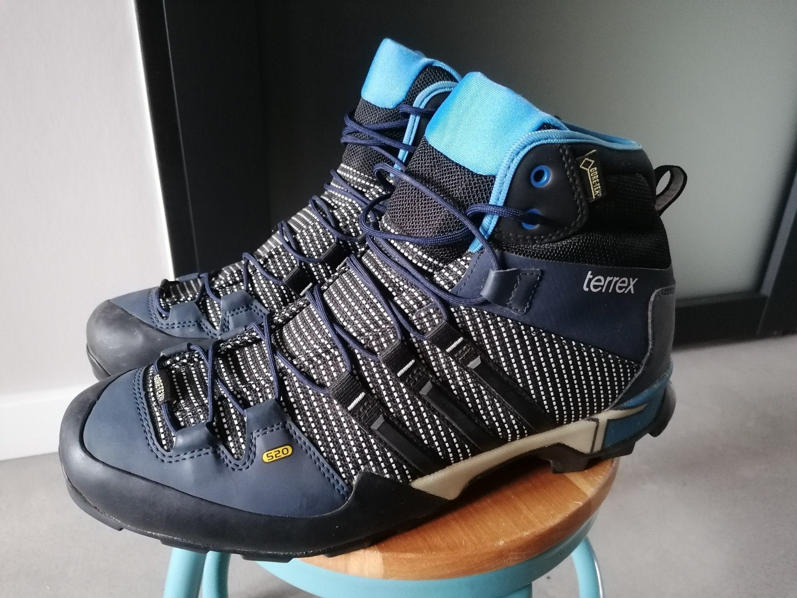 Adidas Terrex Gore-Tex Scope High GTX Wandelschoenen 44, Ophalen of Verzenden, Zo goed als nieuw, Schoenen