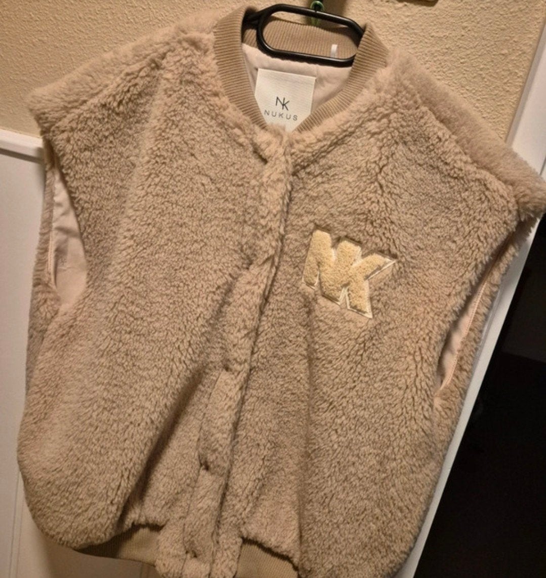 nukus set nieuw L beige bodywarmer en blouse, Ophalen of Verzenden, Nieuw, Beige
