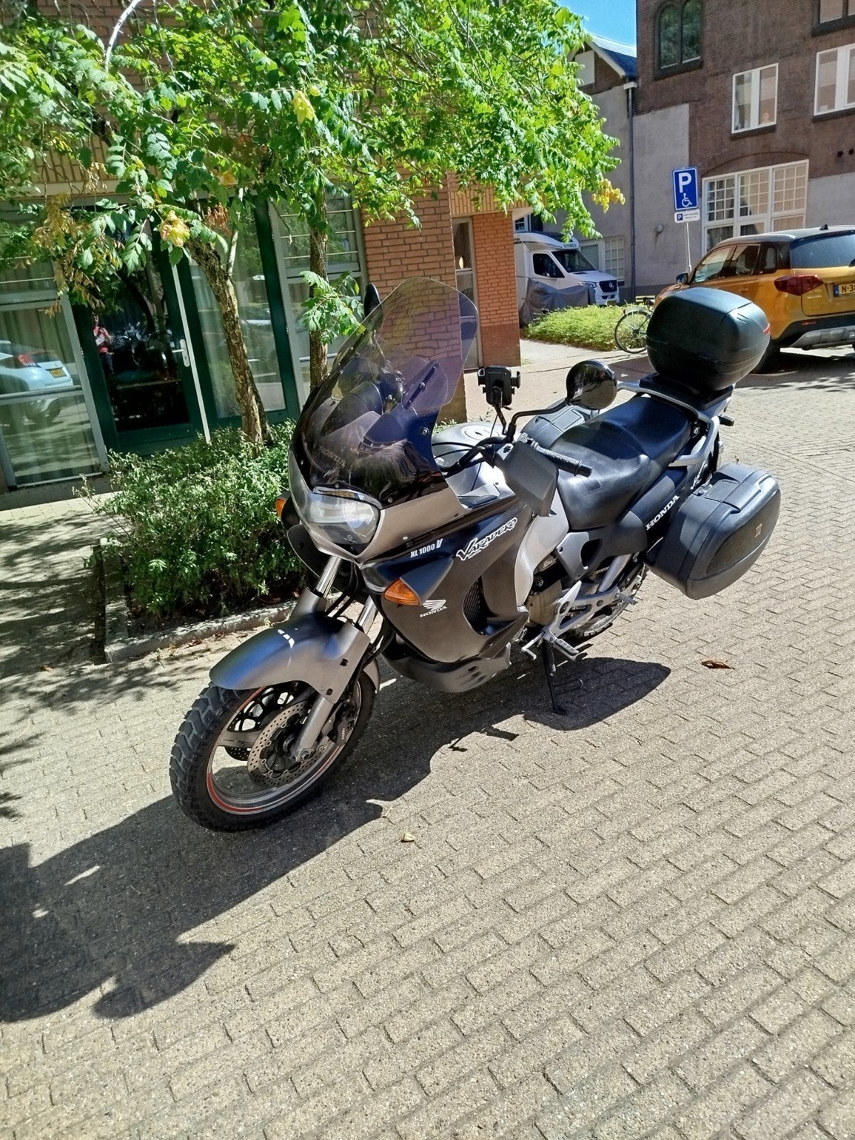 Netjes onderhouden Honda Varadero XL1000V (1999) – 63.448 km, Motoren, Ophalen