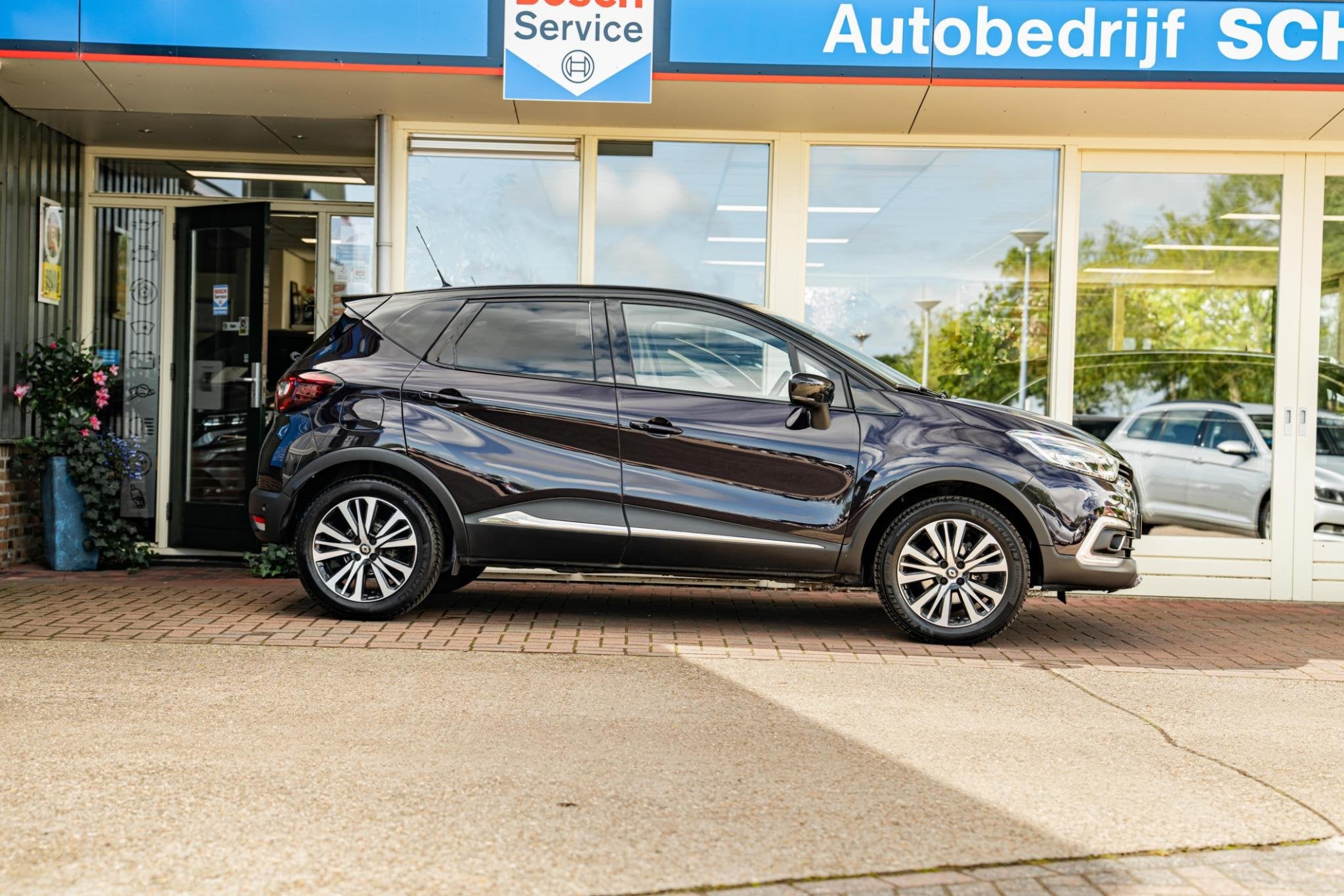 Renault Captur 1.2 TCe Initiale Paris, Auto's, Voorwielaandrijving, 12 maanden, Automatische klimaatregeling, Gebruikt