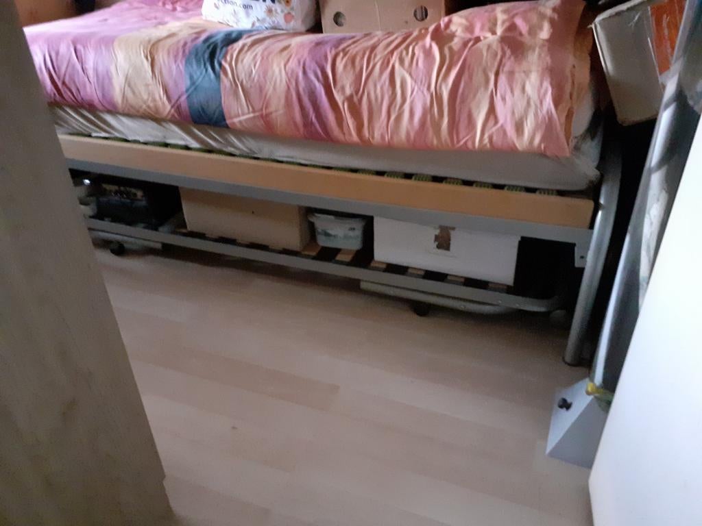 Logeerbed met bedden/matrassen, Huis en Inrichting, Slaapkamer | Bedden, Eenpersoons, 90 cm, Metaal, Ophalen