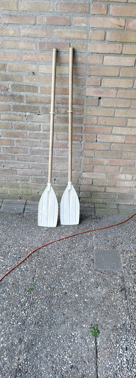 Twee peddels gratis af te halen, Ophalen, Gebruikt, Enkelbladige peddel