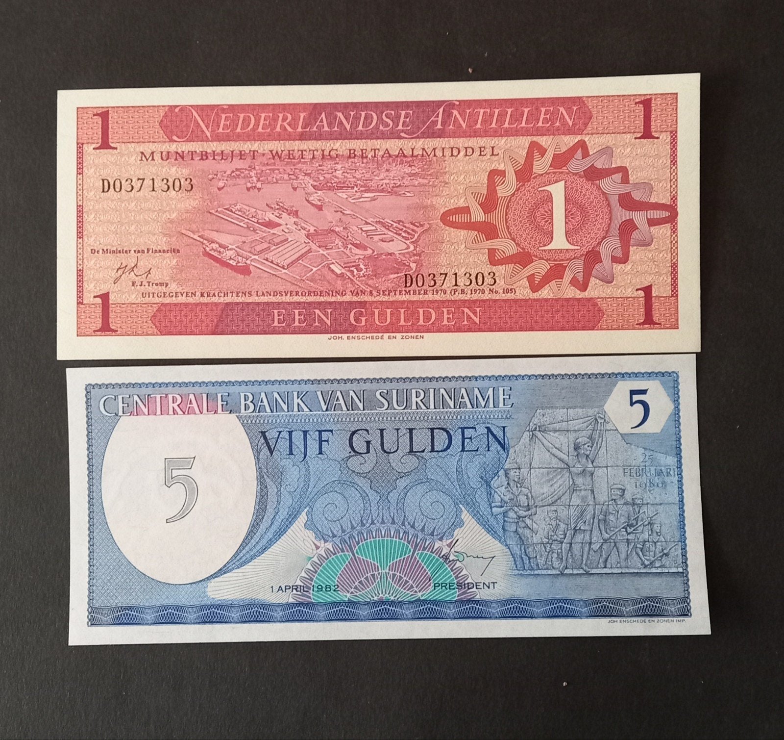 Setje van 1 en 5 gulden uit de Antillen en Suriname, Postzegels en Munten, Bankbiljetten | Nederland, Ophalen of Verzenden