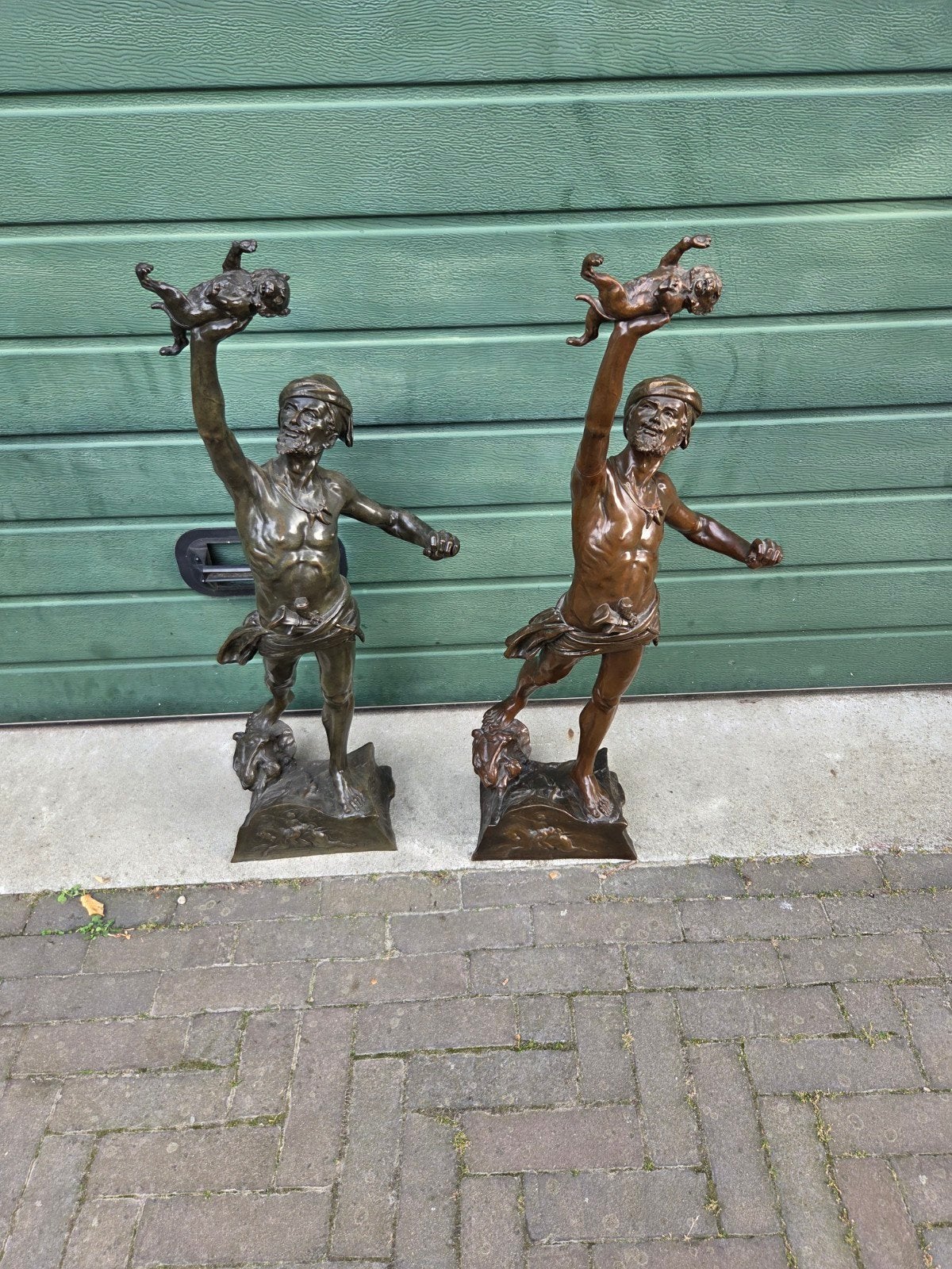 Gezocht antieke bronzen of marmeren beelden en inboedels, Ophalen