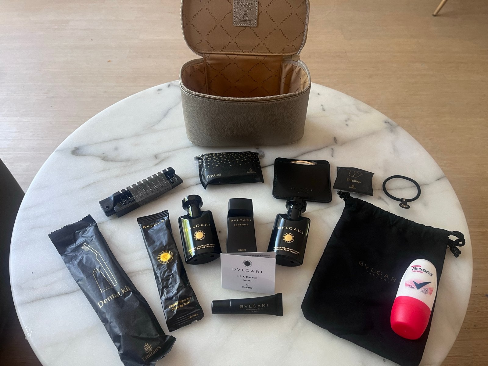 Bulgari Orom Emirates First Class Amenity Kit - Bvlgari, Softcase, Zwart, Nieuw, Ophalen of Verzenden