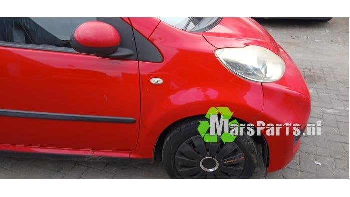 Scherm rechts-voor van een Peugeot 107, Auto-onderdelen, Gebruikt, -, -, Ophalen of Verzenden