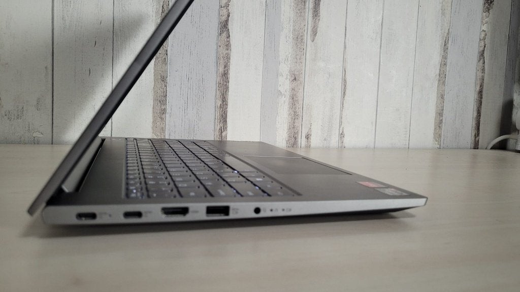 Foto 6 van Lenovo ThinkBook 15 G4 | Ryzen 5 5625U | 16GB Ram |2GB Video