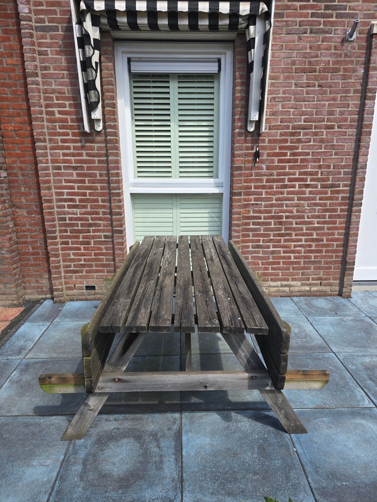Robuuste, stevige picknicktafel met inklapbare zittingen, Tuin en Terras, Ophalen, Gebruikt, Inklapbaar, Rechthoekig