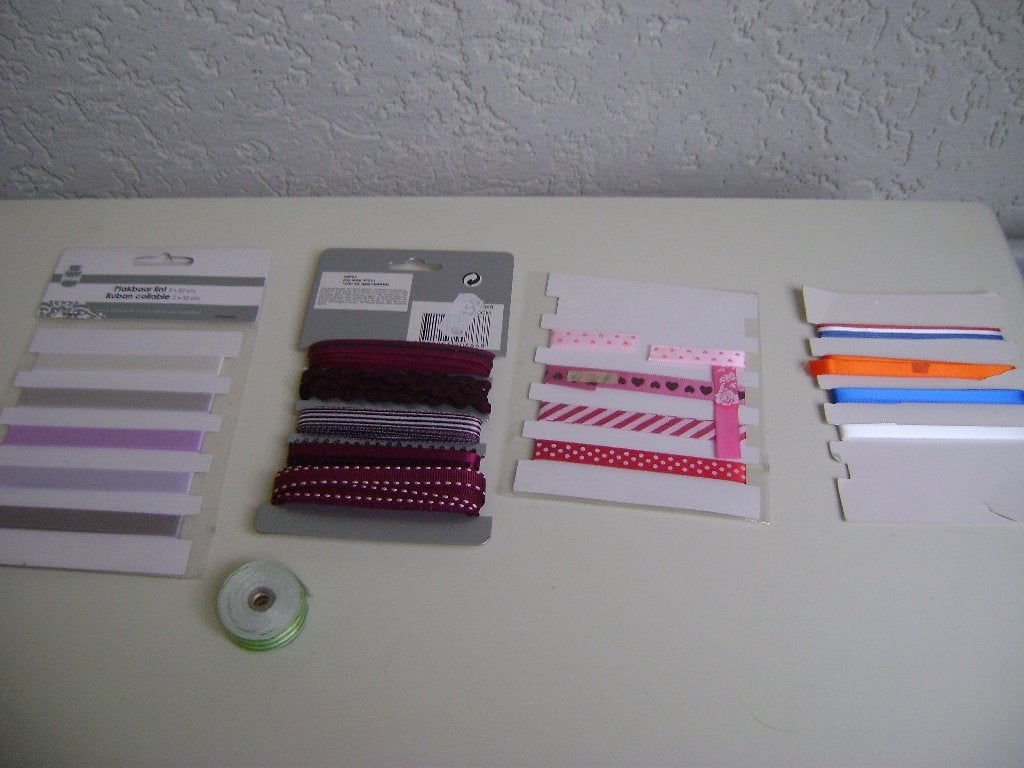 plak lint zigzag lint en gewoon lint enz, Nieuw, Meerkleurig, Ophalen of Verzenden, Knutselmateriaal