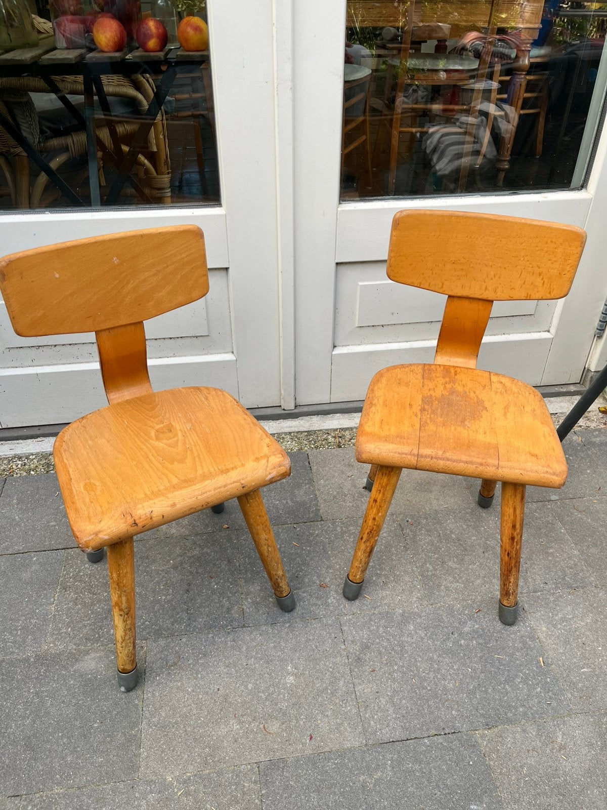 2 vintage kleuterschool stoeltjes, Ophalen