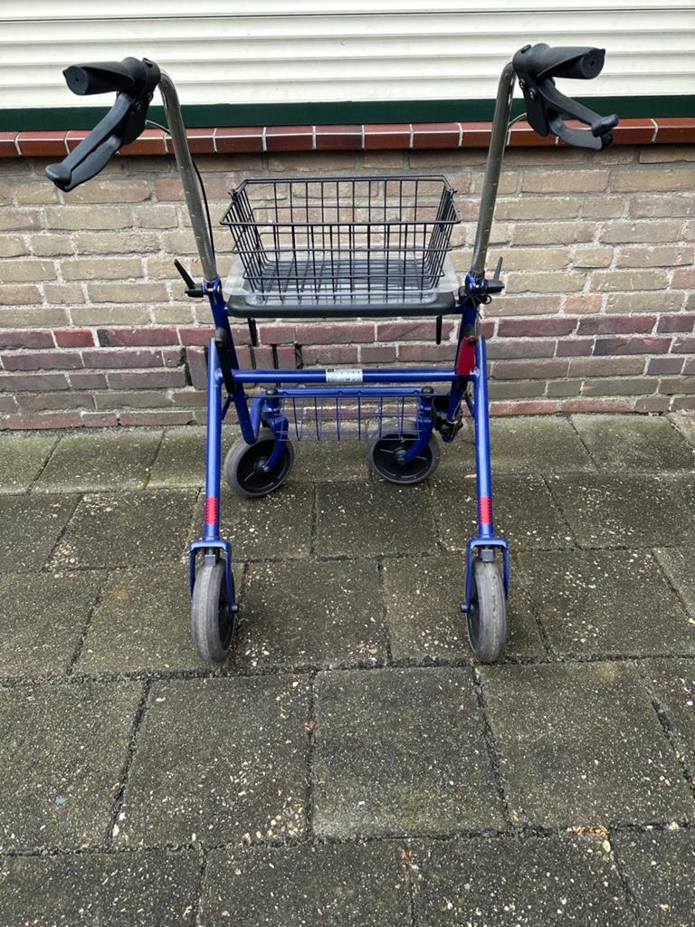 Grote rollator met mandjes, Diversen, Ophalen, Gebruikt