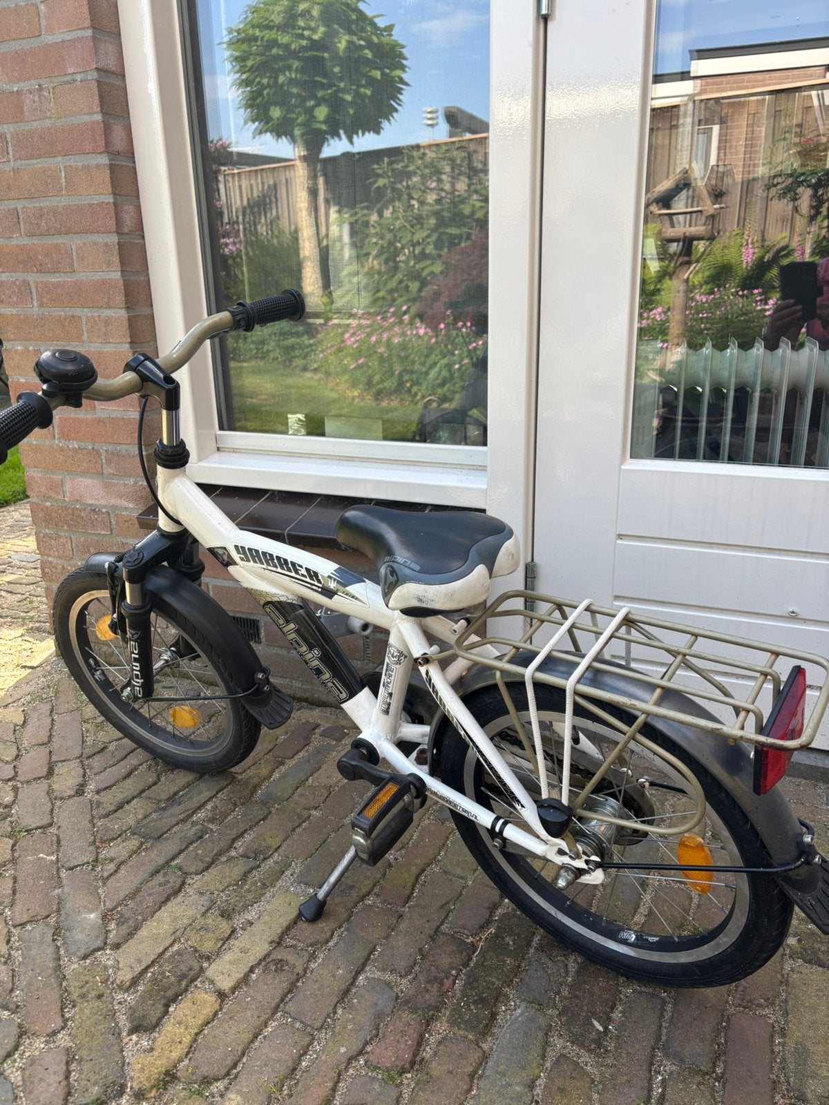 Stoere Alpina Yabber jongensfiets 16 inch kinderfiets, Ophalen of Verzenden, Zo goed als nieuw, 16 tot 18 inch
