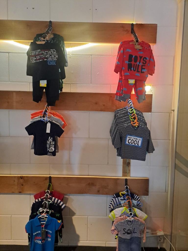 Leuke baby- en kinderkleding sets restpartij merkkleding, Kinderen en Baby's, Ophalen of Verzenden, Nieuw, Diverse merken, Jongetje of Meisje