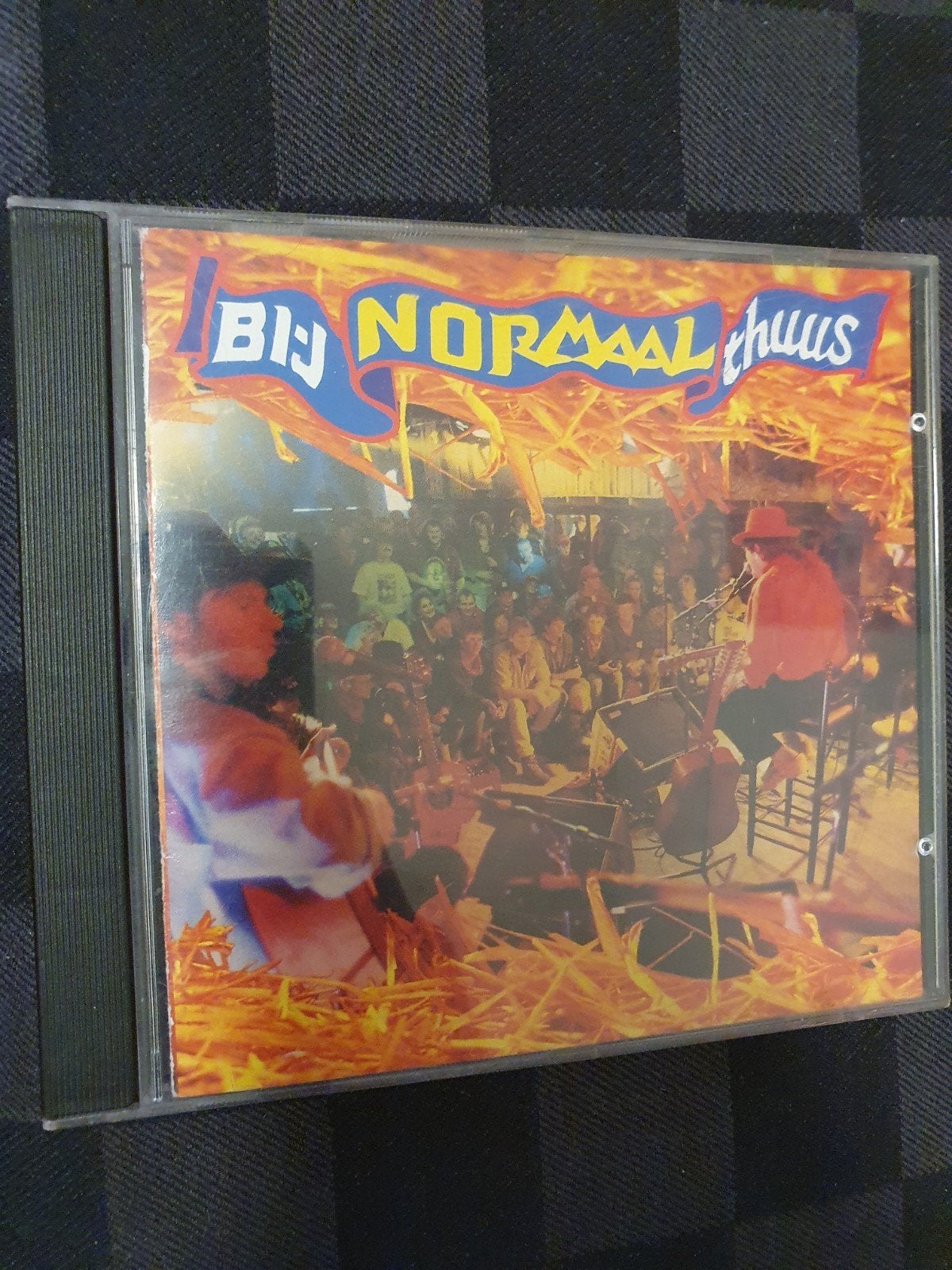 Normaal cd bi-j normaal thuus, Verzenden, Gebruikt, Rock