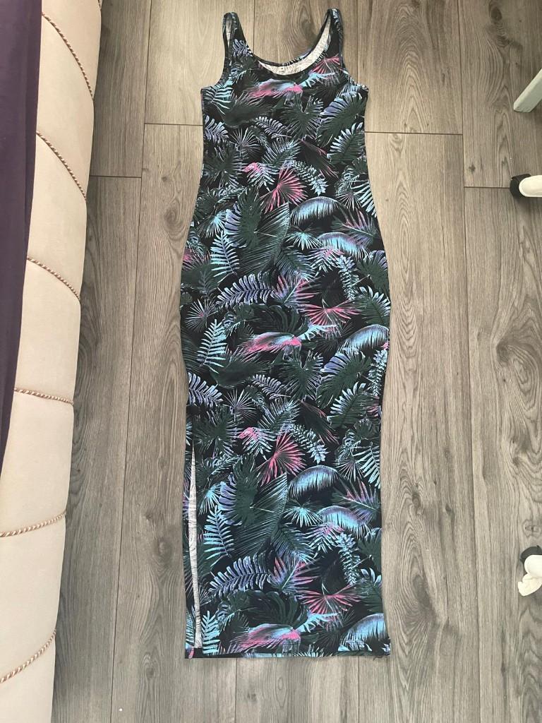 Tropical print midi jurk met split jungle bladeren print, Kleding | Dames, Jurken, Maat 38/40 (M), Ophalen of Verzenden, Onbekend