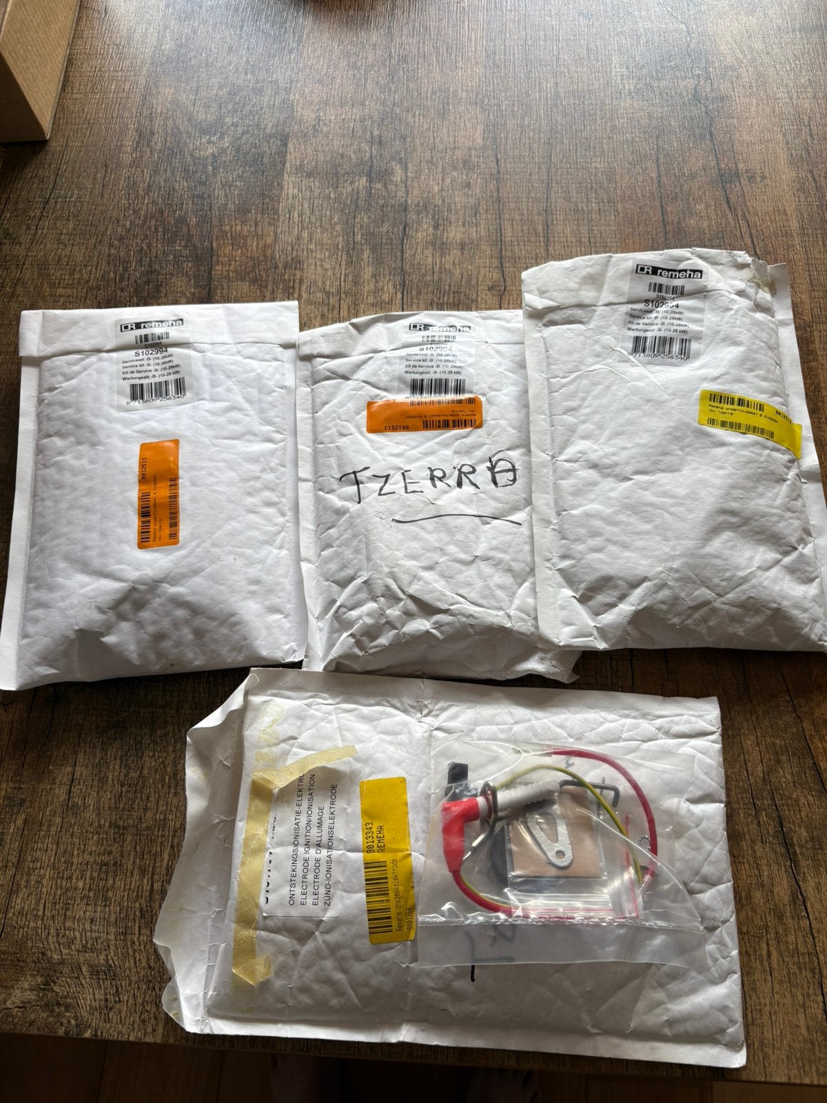 3 onderhoudssets en ontsteekelektrode voor Remeha Tzerra, 30 tot 80 cm, Cv-ketel of Combi-ketel, Nieuw, Minder dan 60 cm