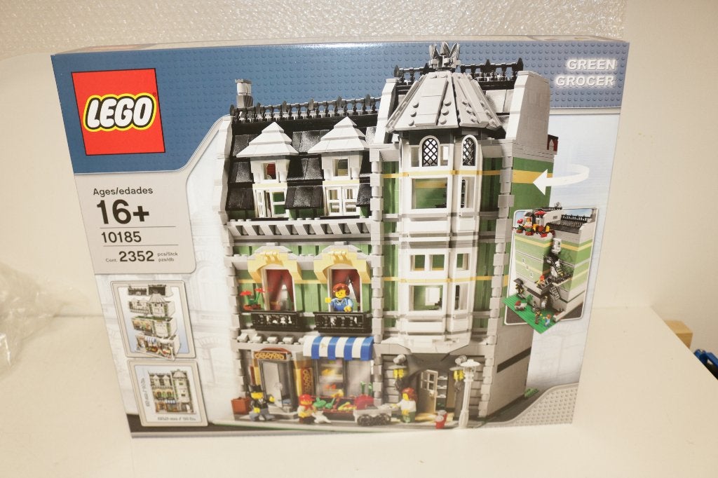 Lego 10185 Modular House GREEN GROCER *RETIRED*, Lego, Nieuw, Ophalen of Verzenden, Ongeopend/sealed