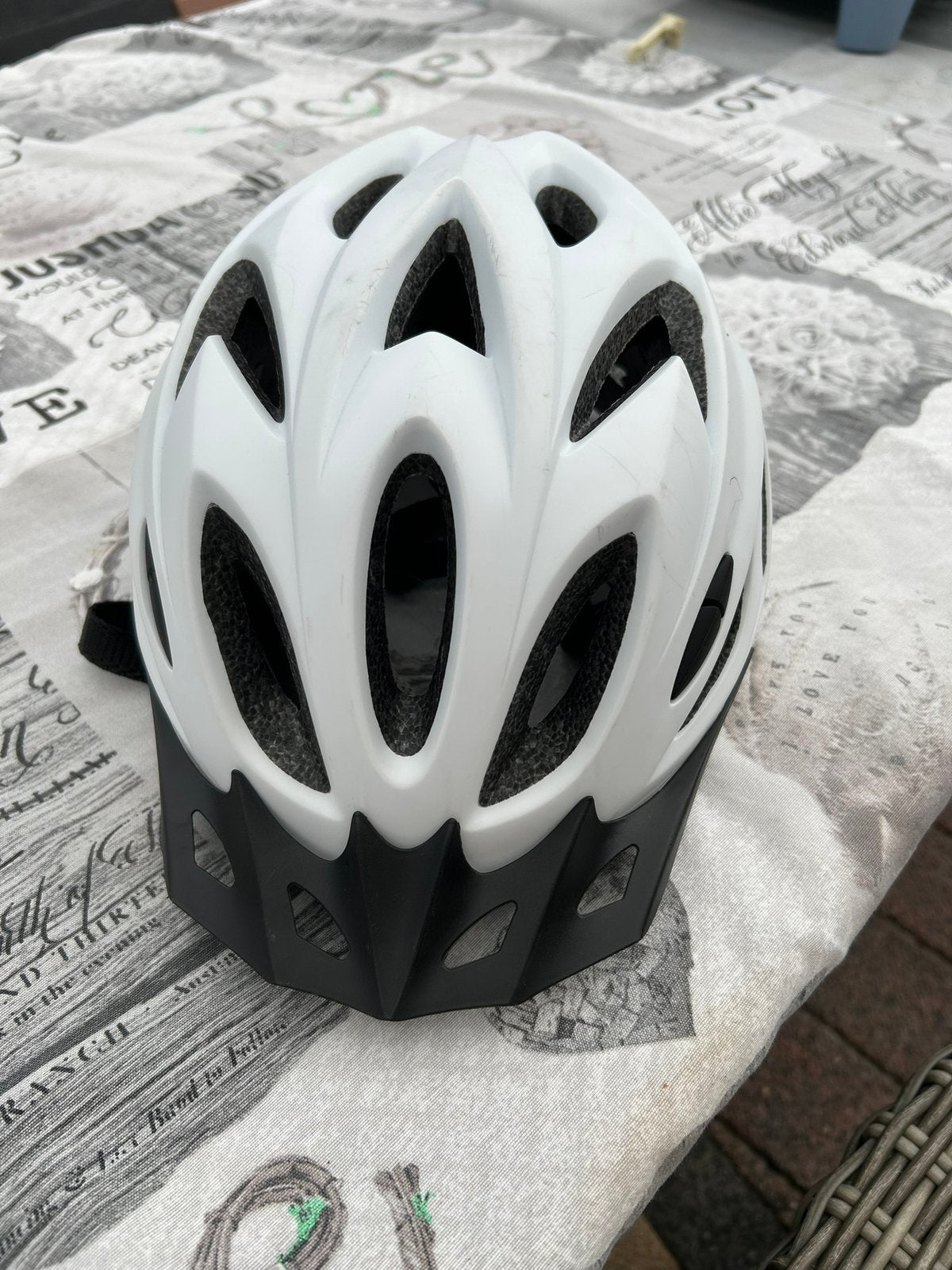 Witte fietshelm Impec, Ophalen, Gebruikt, L, Heer of Dame