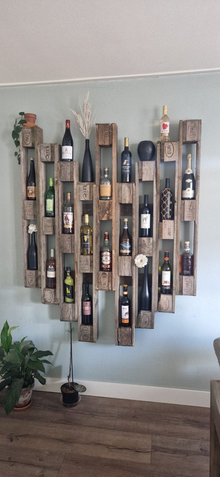 Uniek Wijn- en Drankrek Wanddecoratie van Pallet Hout, Ophalen, Gebruikt, 15 tot 25 flessen, 75 – 100