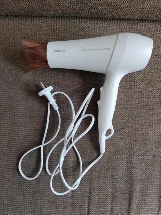Philips essential series BHD017 40 fohn, Ophalen of Verzenden, Zo goed als nieuw, Haarverzorging