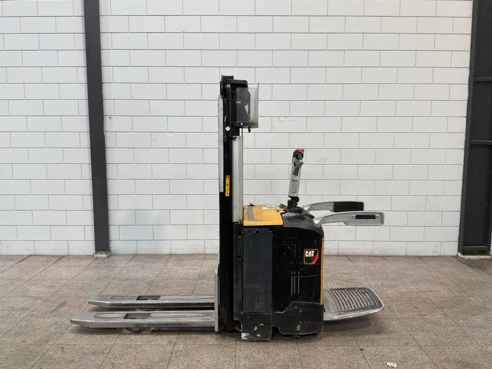 2009 - Caterpillar - Stapelaar, Overige aandrijving, Stapelaar