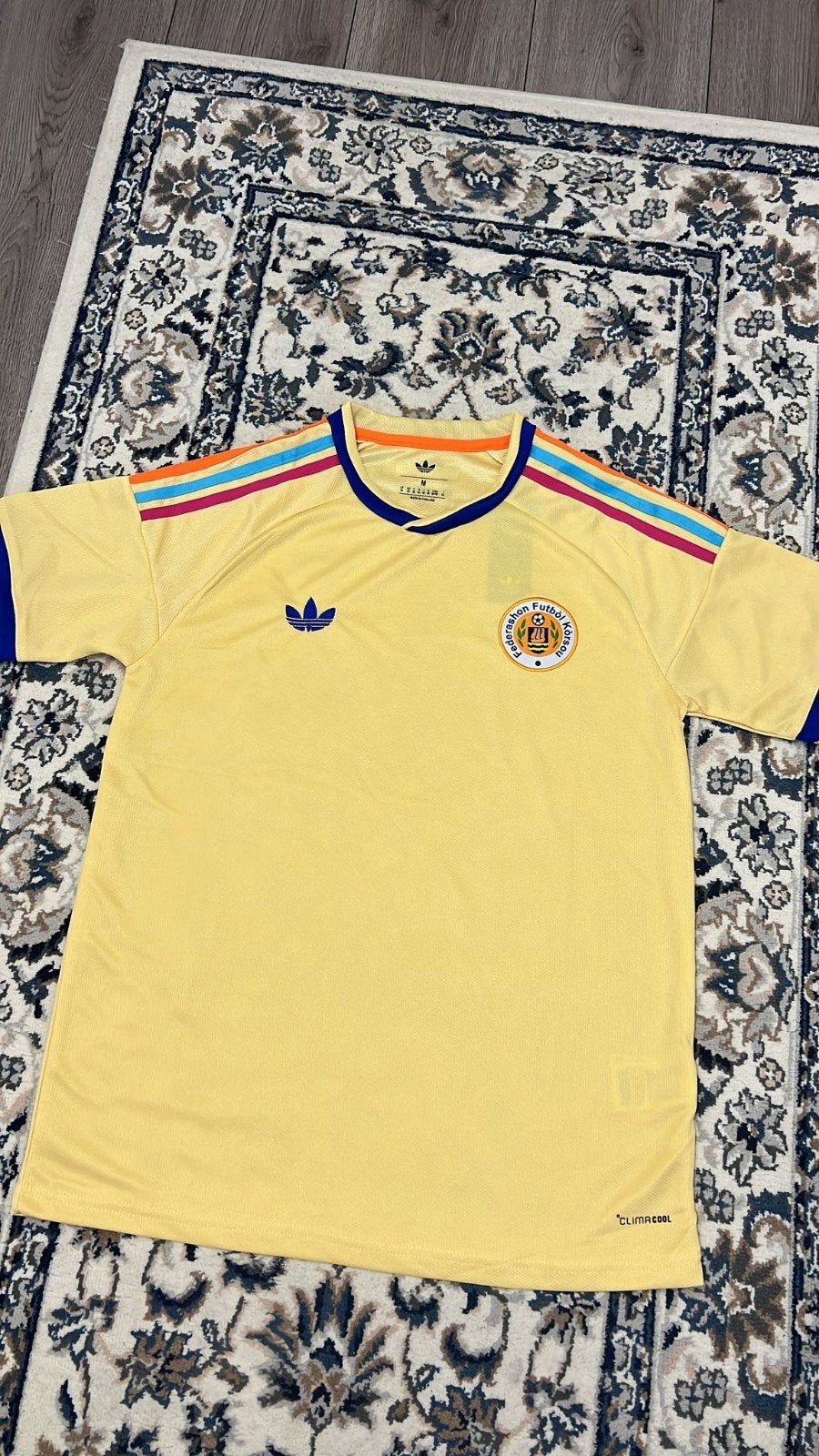Curacao uitshirt Adidas XL, Maat 48/50 (M), Geel, Ophalen of Verzenden, Zo goed als nieuw
