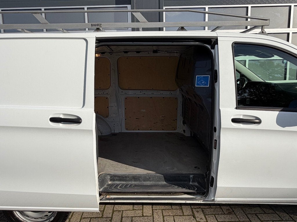 Mercedes-benz VITO 114 CDI 136PK L2H1 / 1e eigenaar / Cruise, 4 cilinders, Wit, Bedrijf, Diesel