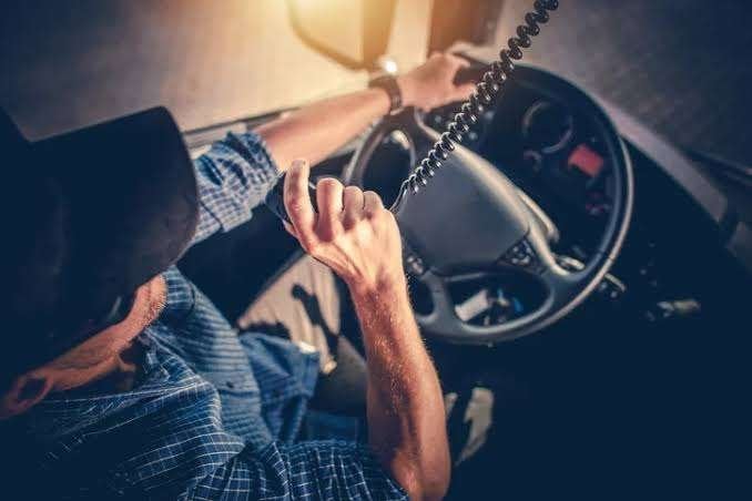ZZP Chauffeur C aangeboden, Vanaf 1 jaar, MBO, Geschikt als bijbaan, Freelance of Uitzendbasis