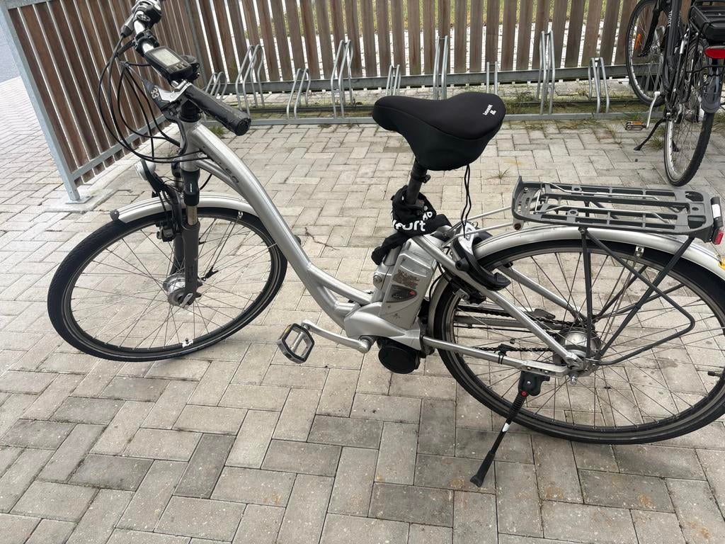 Zilveren elektrische fiets met lage instap, Overige merken, Gebruikt, Ophalen of Verzenden, 51 tot 55 cm